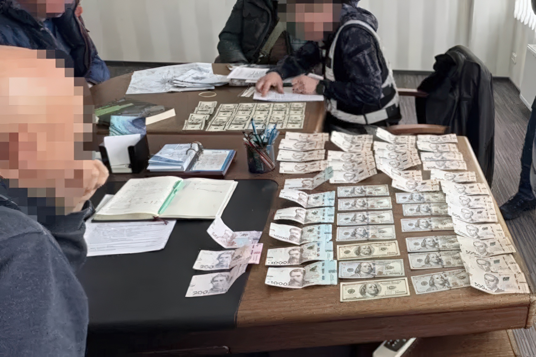 Чиновник Держпродспоживслужби вимагав хабар рибою image