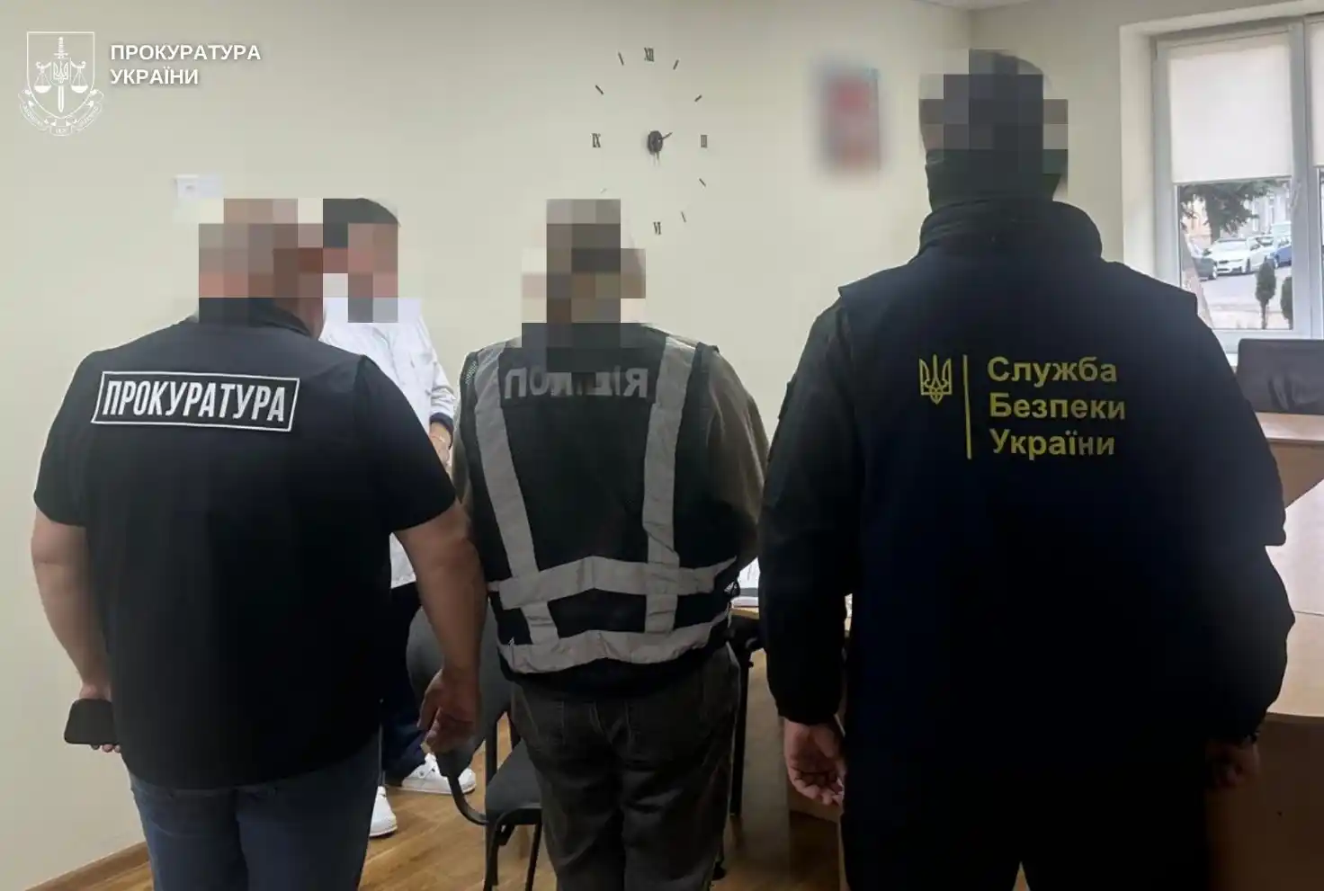 Lviv Region Doctor Suspected of Demanding UAH 11,500 image