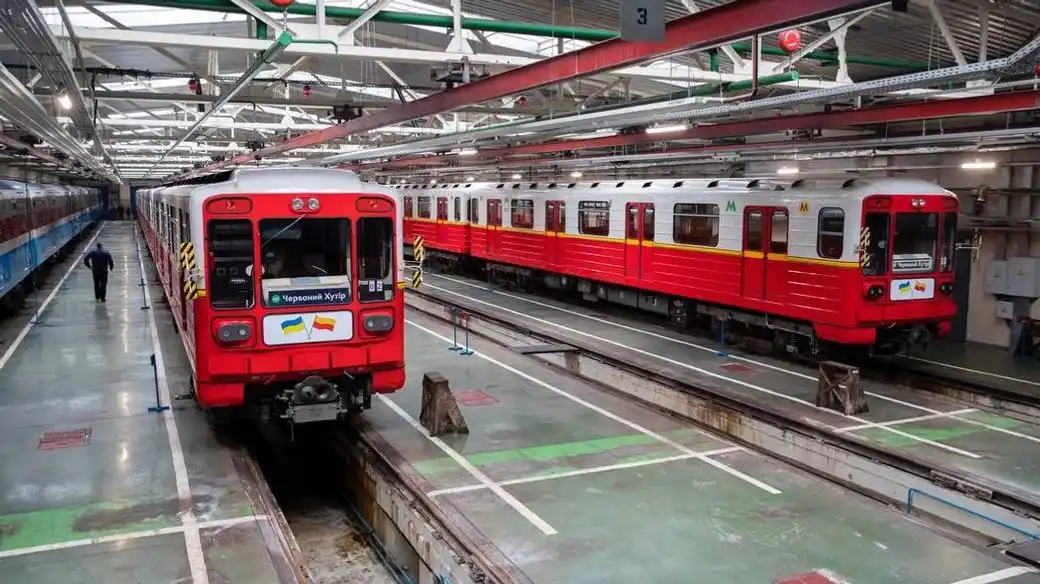 У справі про переплату за вагони метро підозрюють 7 осіб image