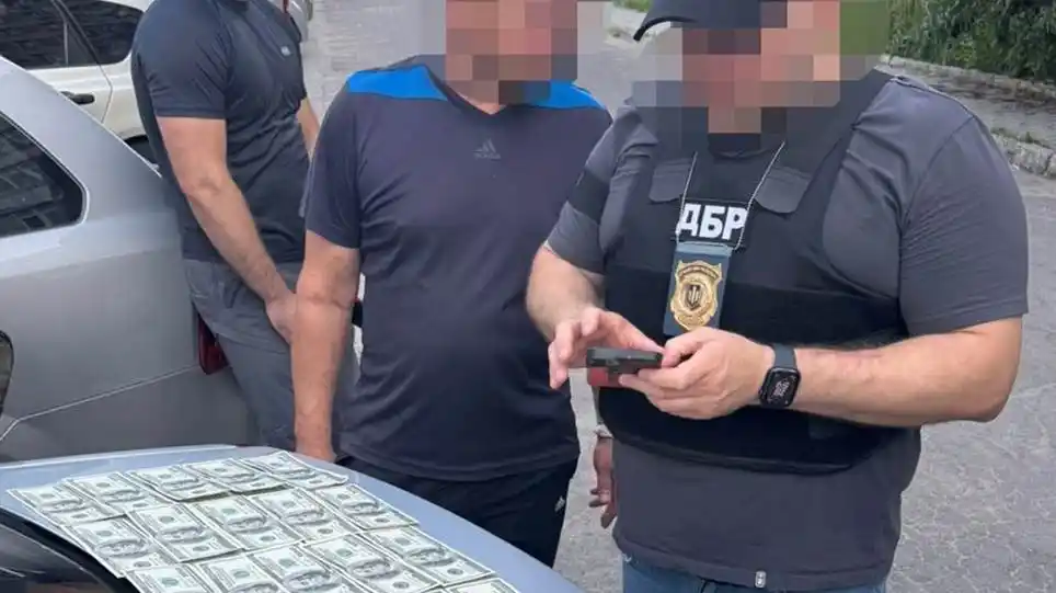 У Херсоні двох нацгвардійців підозрюють у вимаганні $7 тисяч image
