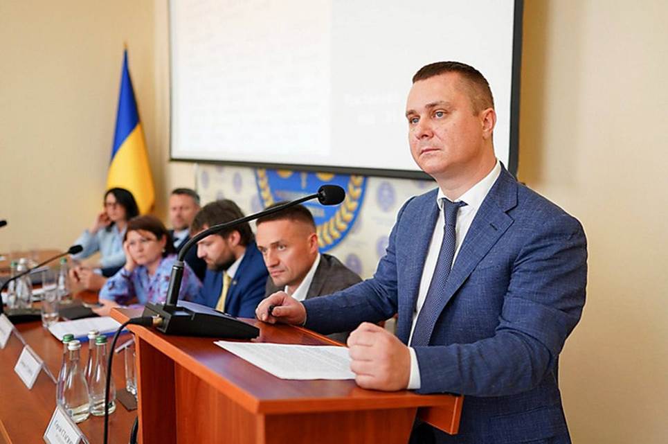 До (!)