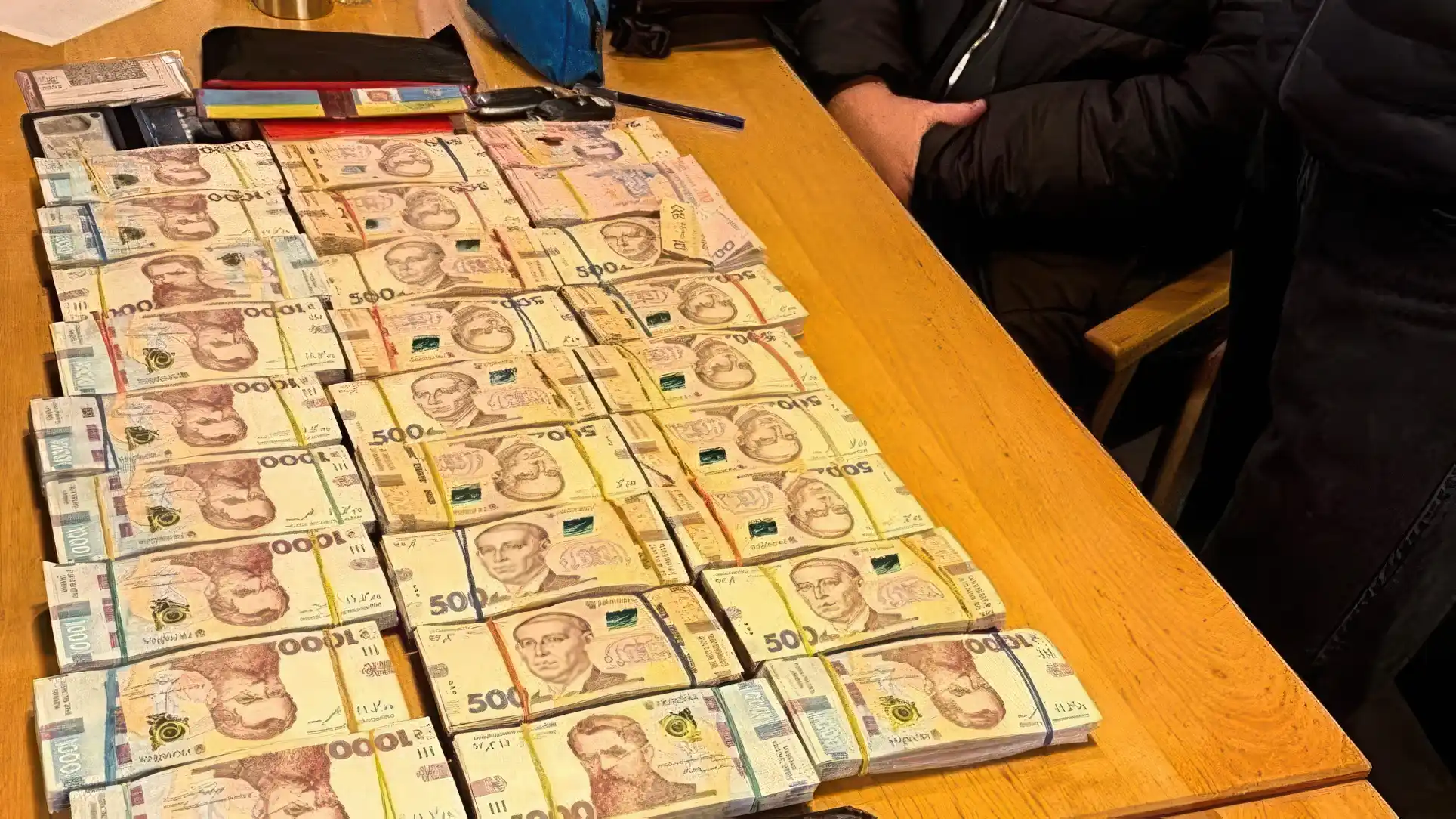 Директора столичного КП затримали за вимагання 1,2 млн грн image