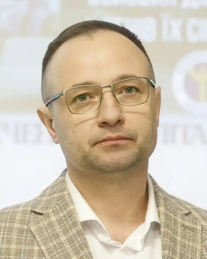Світлий Руслан photo