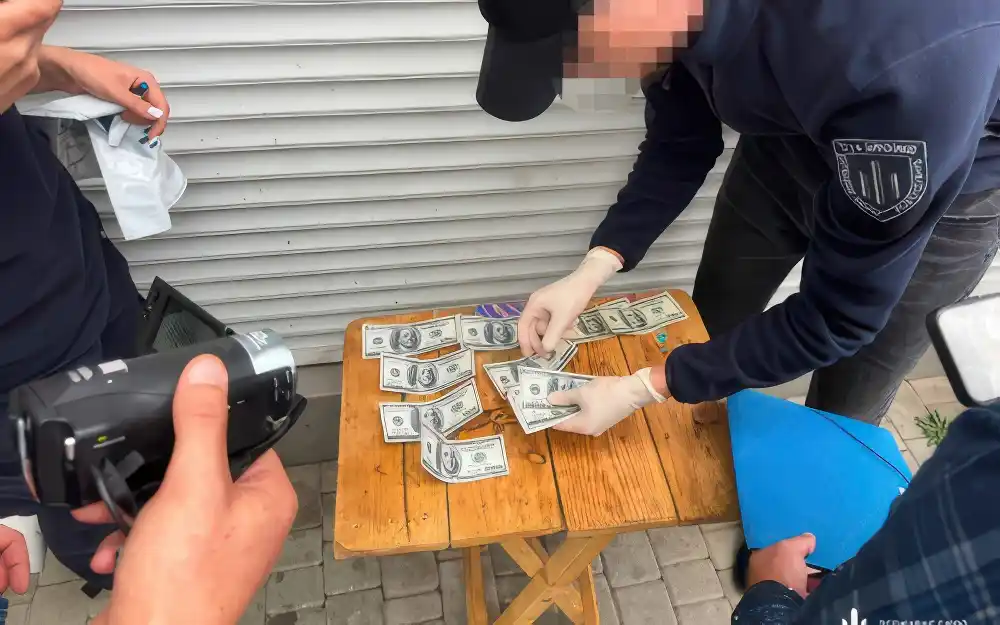 Посадовцю Держпродспоживслужби на Одещині оголосили підозру image